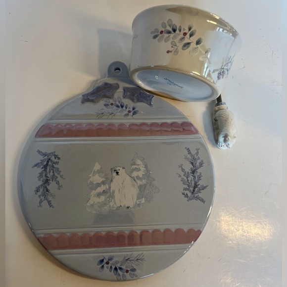 Pfaltzgraff Winter Frost Cheese Tray and Dip Set with Knife and Spreader - Picture 9 of 10